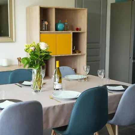 Holiday home Grande Maison Familiale, 20min De La Baie De Somme *